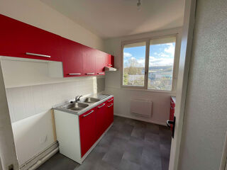  Appartement à louer 3 pièces 65 m²
