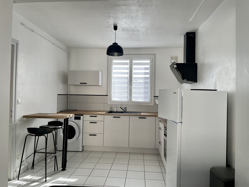 Location Appartement TYPE 2 MEUBLE AVEC GARAGE Tours