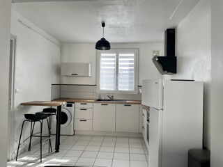 Location Appartement TYPE 2 MEUBLE AVEC GARAGE Tours