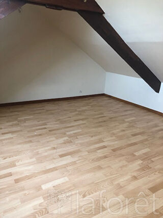  Appartement à louer 2 pièces 46 m²