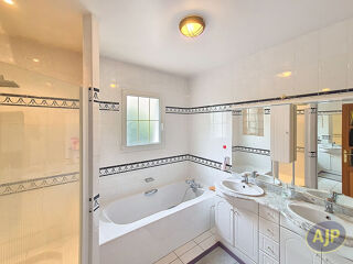  Maison � vendre 8 pi�ces 191 m�