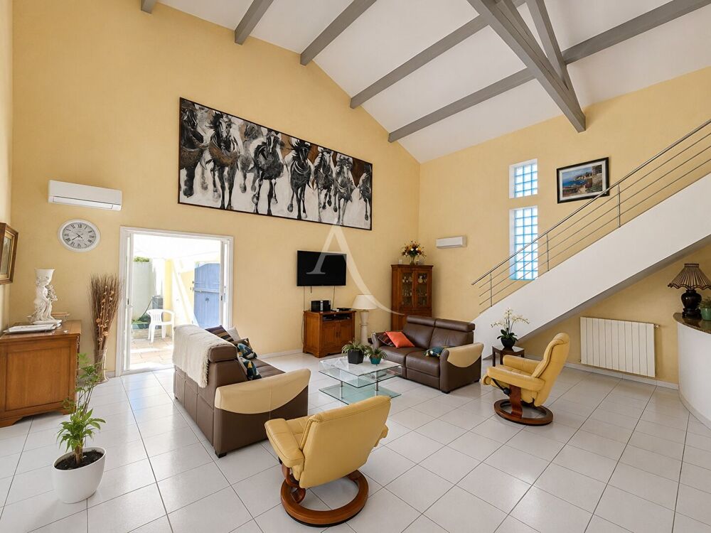 Maison Balaruc Les Bains 5 pièce(s) 193 m2+ T2 indépendant