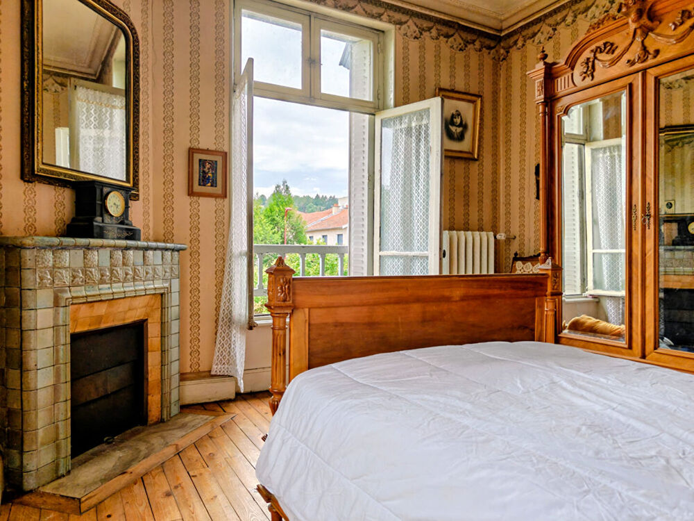 Vente Maison LANGEAC  Maison de Médecin de caractère au coeur de la ville Langeac