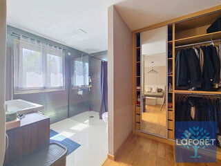  Maison à vendre 7 pièces 234 m²