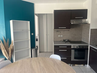  Appartement à louer 2 pièces 32 m²