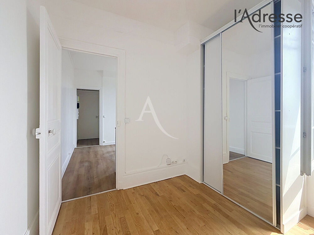 Location Appartement Appartement Suresnes 1 pièce(s) 24 m2-Meublé Suresnes