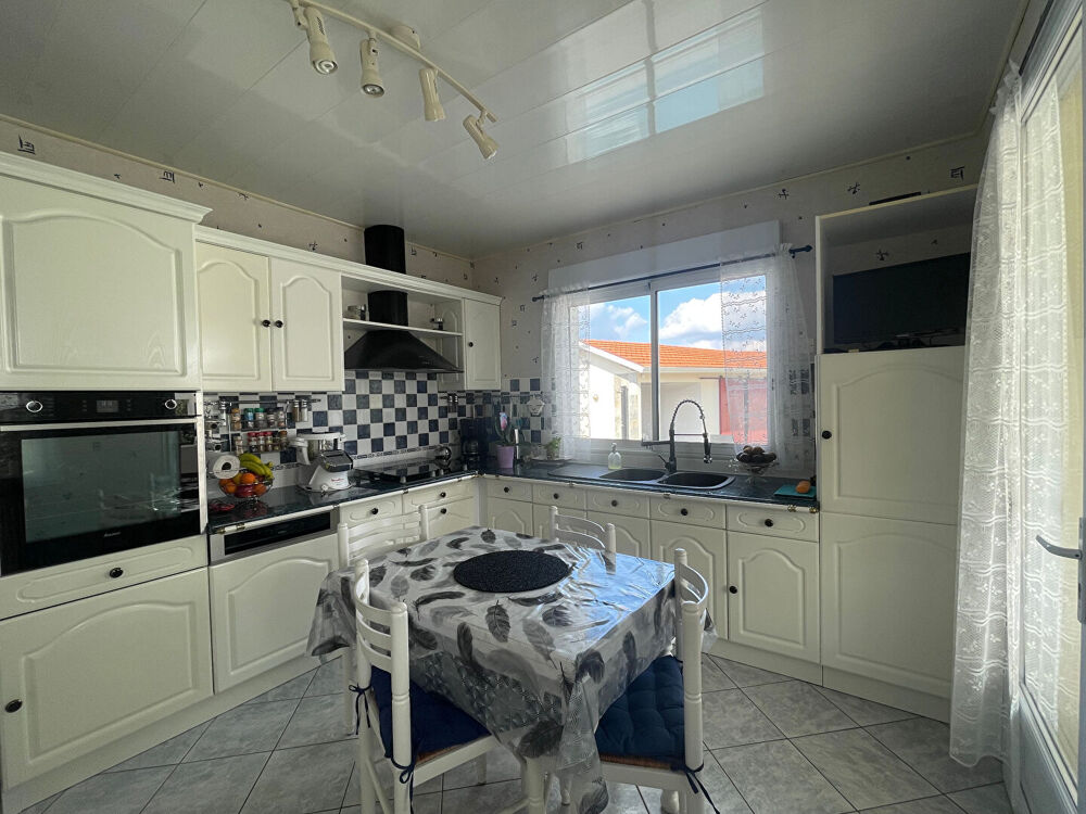 Vente Maison Maison de caractre 4 pices,126 m2 - avec piscine et dpendances Biscarrosse