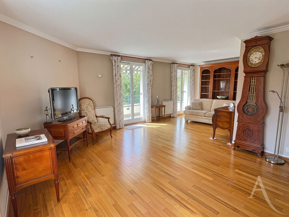 Appartement à vendre 4 pièces de 77,76 m² - Centre-ville de L'HAY LES ROSES