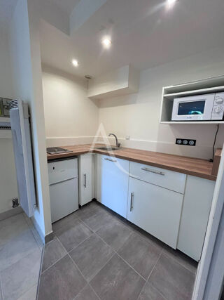  Appartement à louer 1 pièce 33 m²