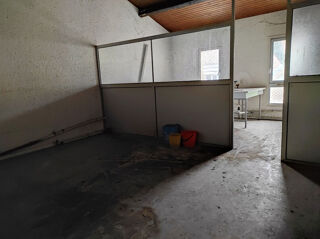  Immeuble � vendre 7 pi�ces 220 m�