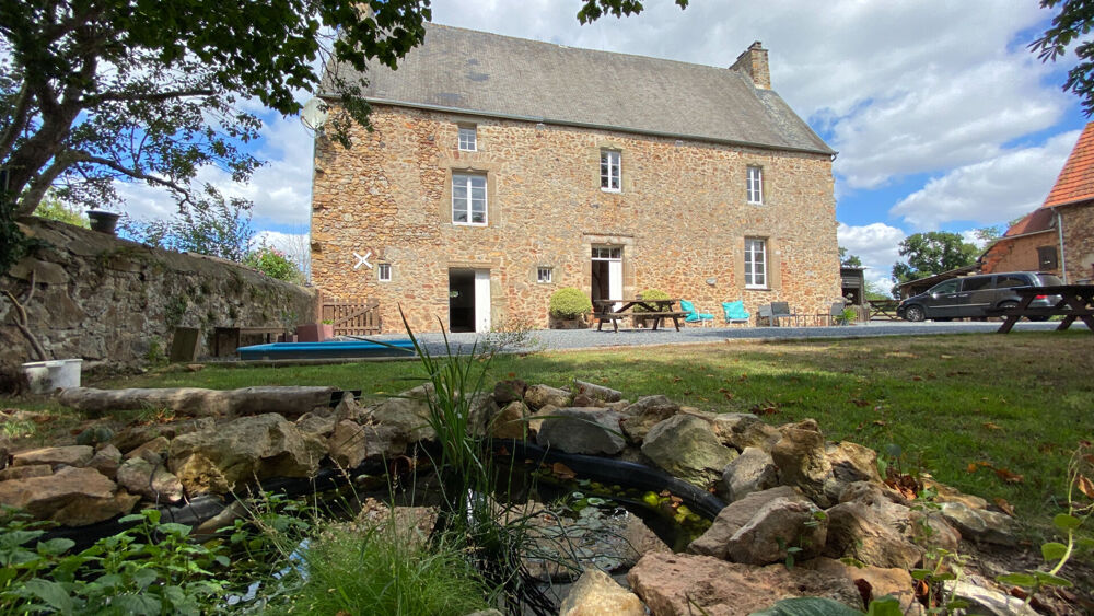 Maison en pierre Saint Jean De Daye 15 pièce(s) ecurie 3.35 hectares