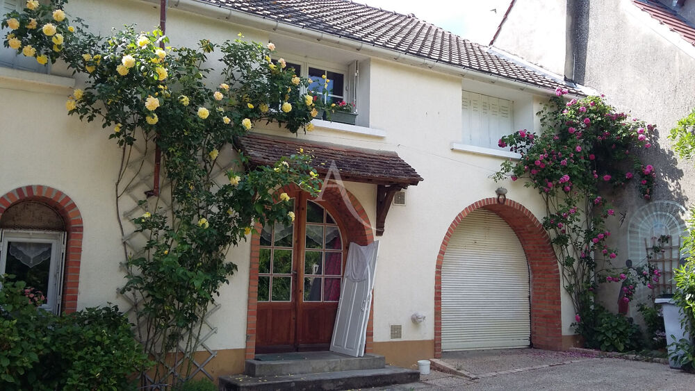 Maison ancienne bord de Loire Saint Denis de L'Hôtel.