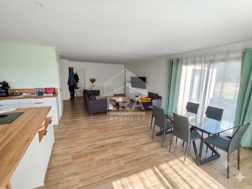 Maison Menesplet 5 pièce(s) 100.5 m2