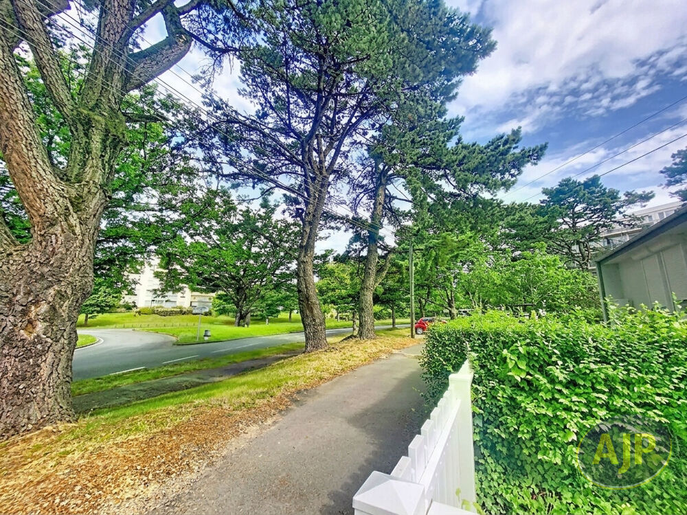 Maison Contemporaine de Plain-Pied avec Jardin ? Boulevard Bâtonnier Cholet