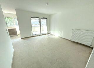  Appartement à louer 3 pièces 67 m²
