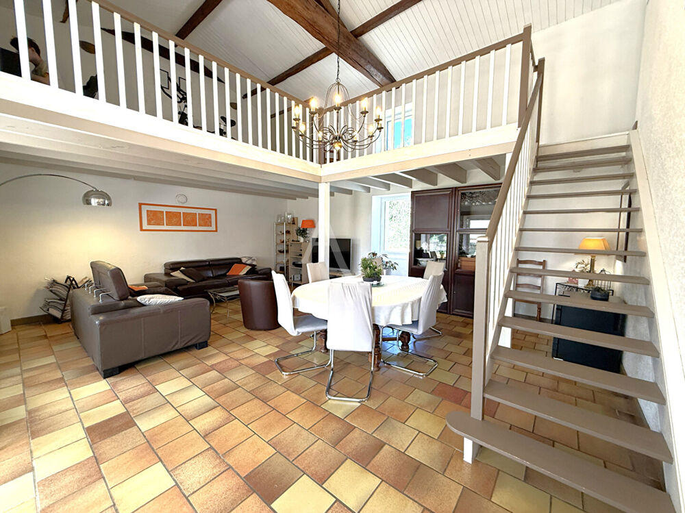 Vente Maison Maison Sainte Flaive Des Loups 11 pièces - 242 m² Sainte flaive des loups