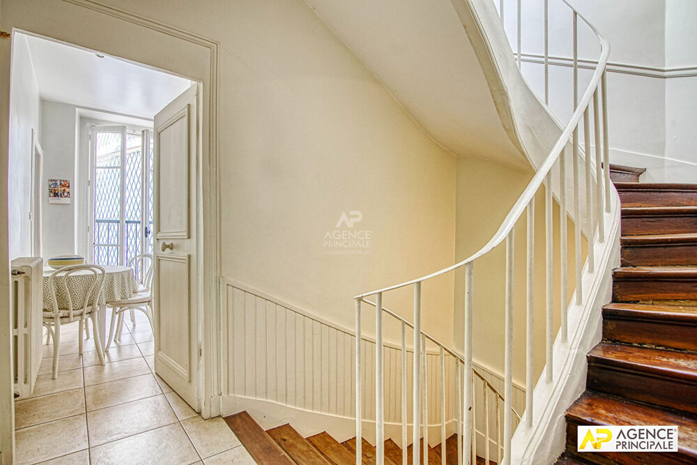 Vente Appartement Versailles Notre-Dame maison de ville 6 pièces 163 m² au sol (133 m² carrez) avec cave Versailles