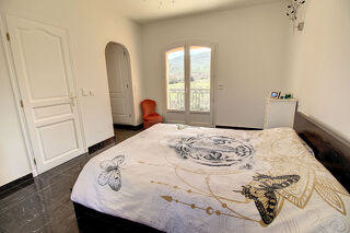  Maison � vendre 7 pi�ces 325 m�