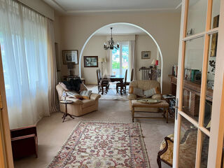  Maison  vendre 10 pices 358 m