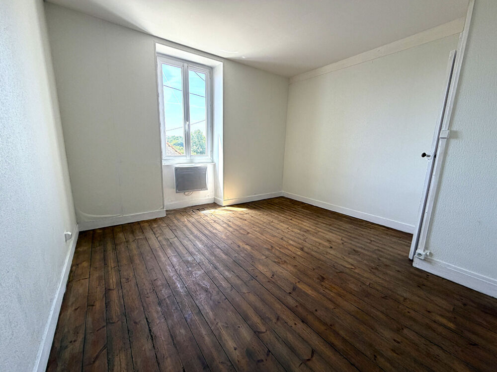 Vente Maison Maison de 83m² habitables avec 2 chambres, dépendances et jardin de 1393m² Saint claud