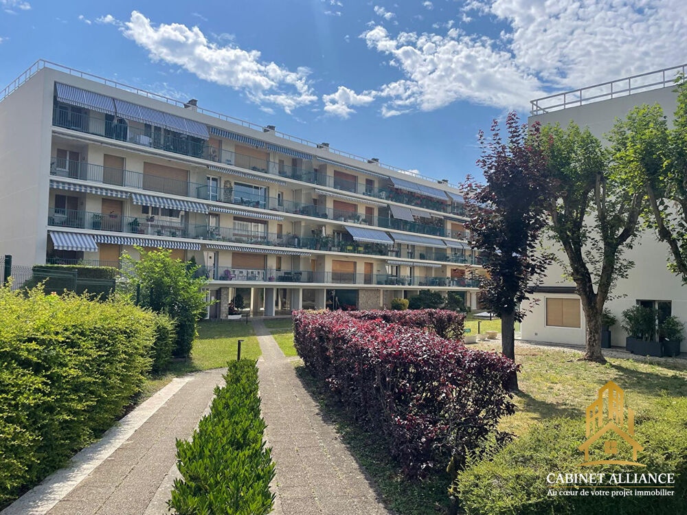 Vente Appartement À vendre : Appartement spacieux de 6 pièces à Melun Melun