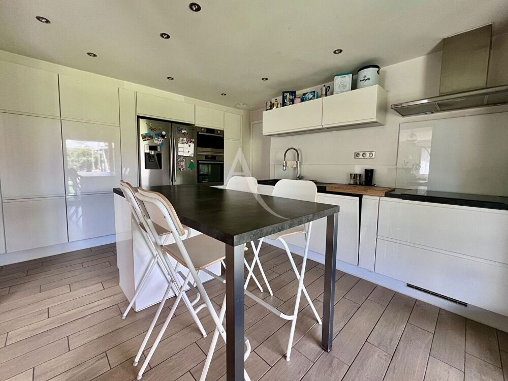 Vente Maison Maison rénovée 6 chambres et garage Billere
