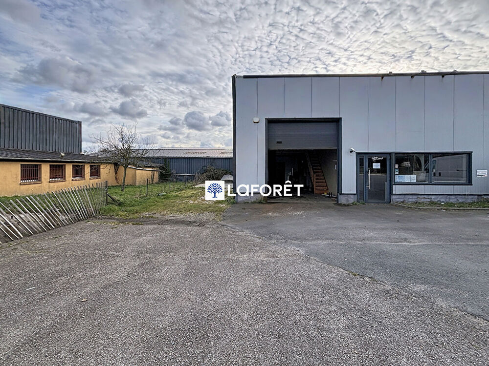   Local d'activité TOUSSAINT 4 pièce(s) 266 m² 