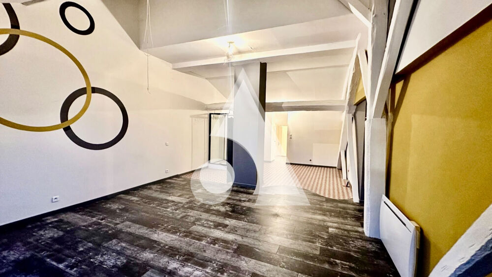 Vente Maison Une maison pleine de charme aux beaux volumes et au fort potentiel ! NeufchÂteau