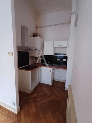  Appartement à louer 2 pièces 38 m²