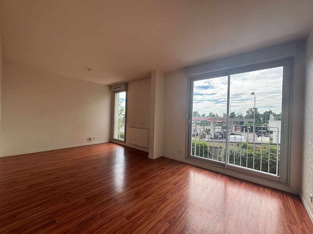 Appartement Type 2 récent - 44 m² - Bourgs L'Evêque - Libre
