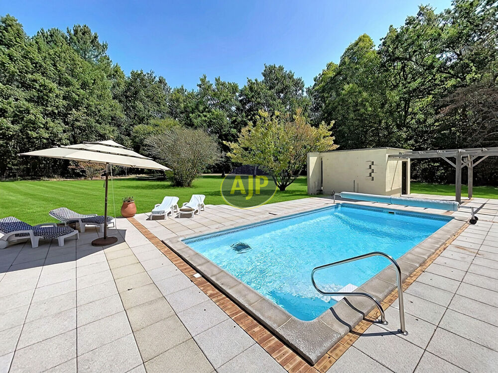 BÉDENAC - PROPRIÉTÉ DE 240 M², 5 CHAMBRES, PISCINE ET PARC ARBORÉ