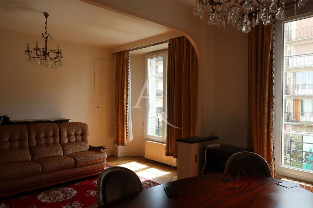 Appartement 2 pièces 52 m² · à Romainville · 52 m² · 240 000 €