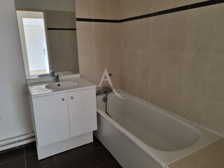  Appartement à louer 2 pièces 54 m²