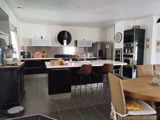  Maison à vendre 9 pièces 266 m²