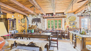  Maison à vendre 11 pièces 359 m²