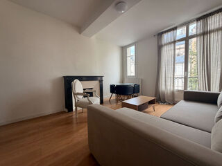  Appartement à louer 2 pièces 49 m²