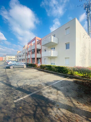  Appartement à louer 2 pièces 38 m²