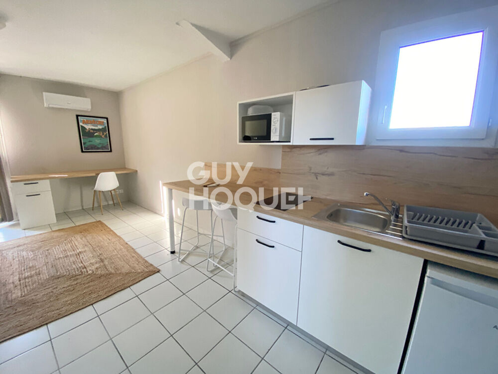 Location Appartement Studio meublé avec terrasse et stationnement, Idéal jeunes actifs et étudiants ! Aubenas