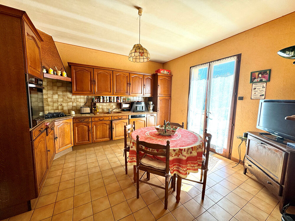 Vente Maison Maison L Isle Jourdain type T4 sur 3200 m² de terrain L isle jourdain