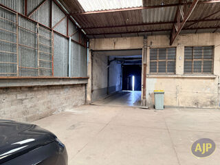  Immeuble à vendre 15 + pièces 1050 m²