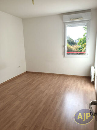  Appartement à louer 3 pièces 69 m²