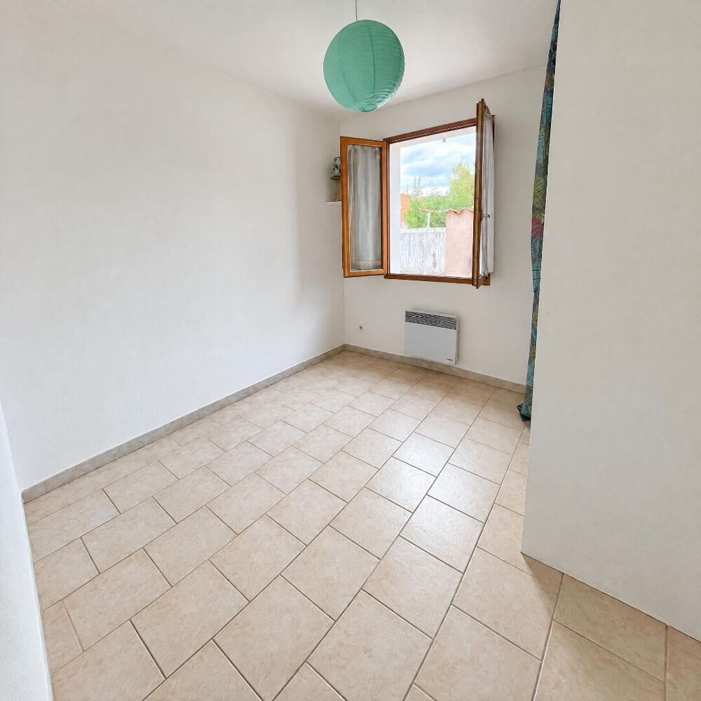 Location Maison Maison de plain-pied de 80 m² avec piscine - La Fare les oliviers La fare les oliviers