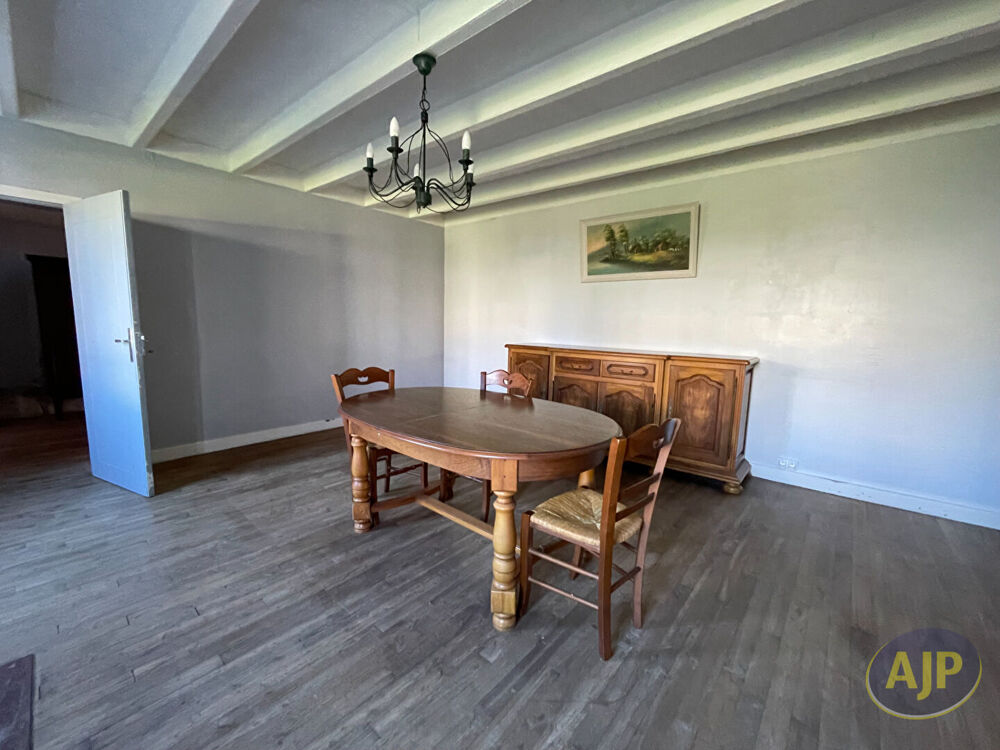 Maison Saint Georges Des Coteaux 5 pièce(s)