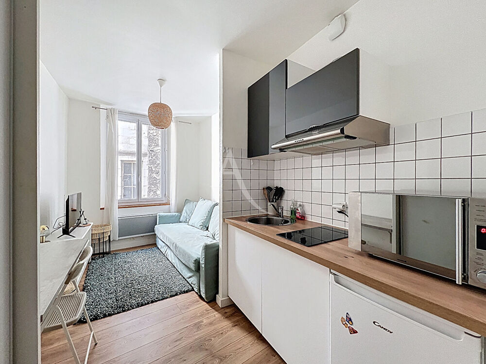 Location: Angers Hypercentre Appt MEUBLE 19 m²