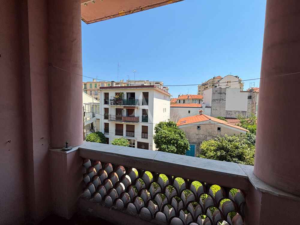 Location Appartement 3 PIECES - QUARTIER DE L'EVECHE Nice