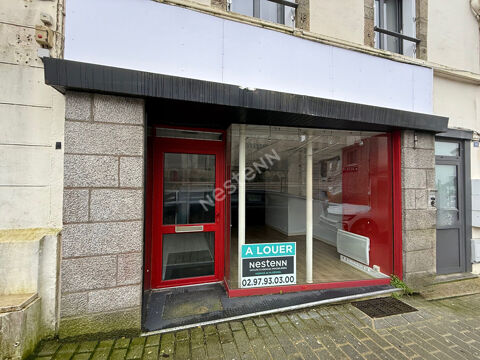 A LOUER - Local commercial de 50m&sup2; &agrave; Plo&euml;rmel (56800) 1000 56800 Ploermel