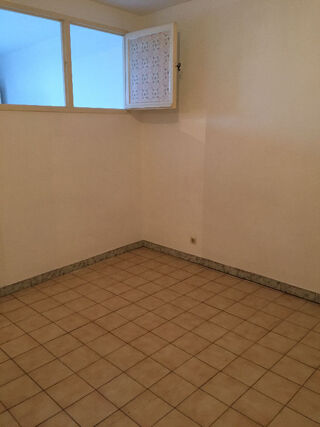  Appartement à louer 3 pièces 60 m²