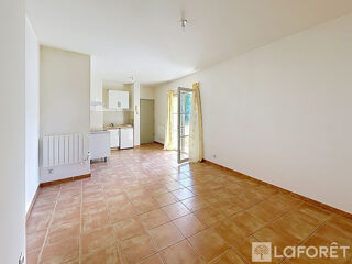 Vente Appartement ORANGE CENTRE - Appartement 30m² récent, avec jardin privatif Orange