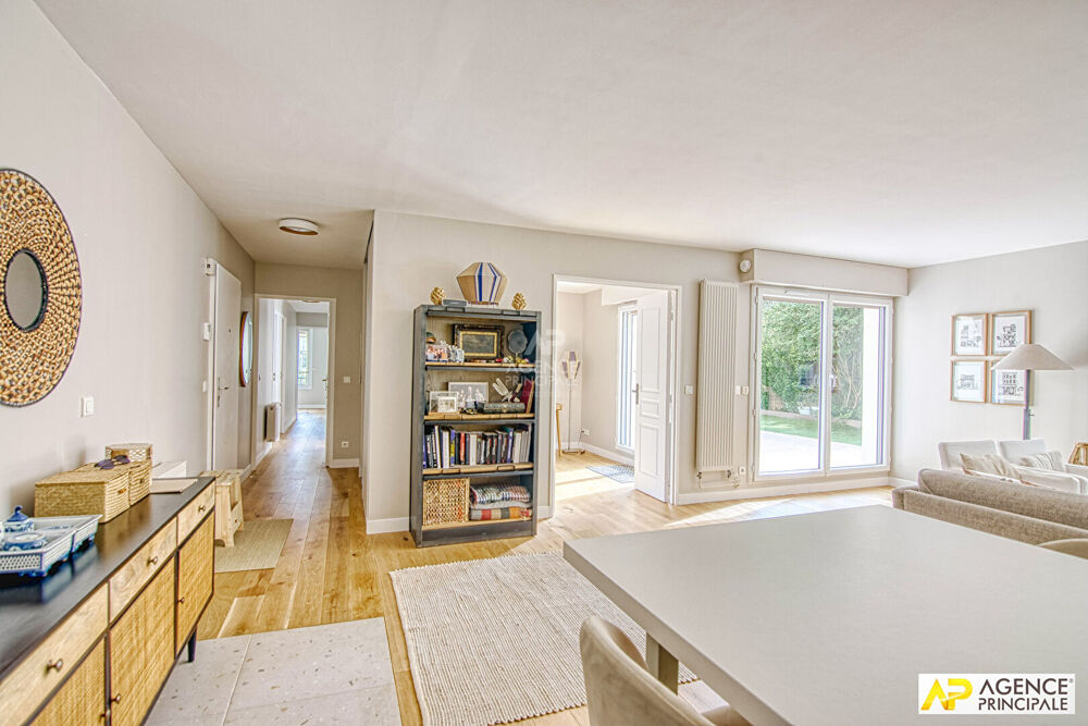 Vente Appartement Versailles Avenue de Paris Appartement 5 pièces 116 m² carrez avec terrasse, jardin et 3 places de parking Versailles
