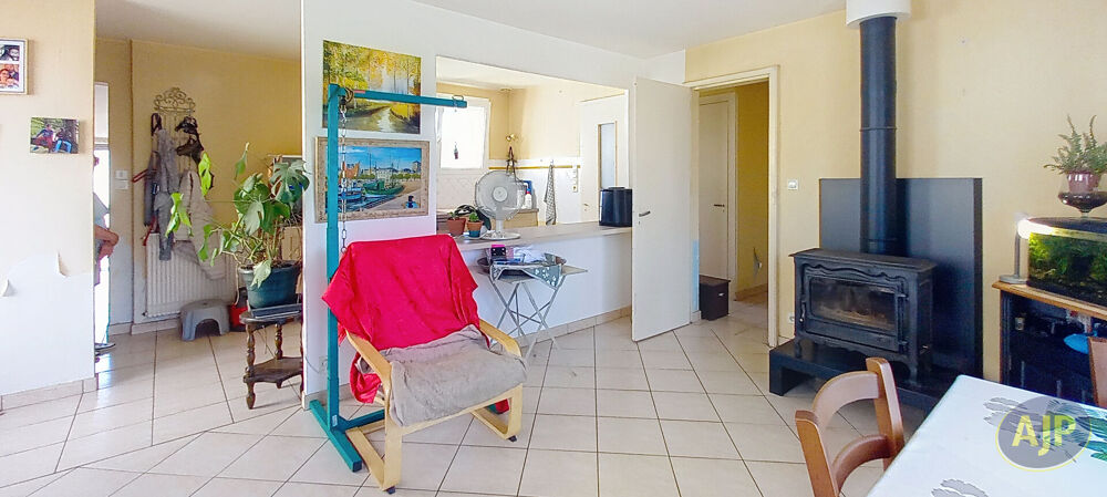 LUSANGER : CENTRE BOURG - PLAIN-PIED - 2 chambres